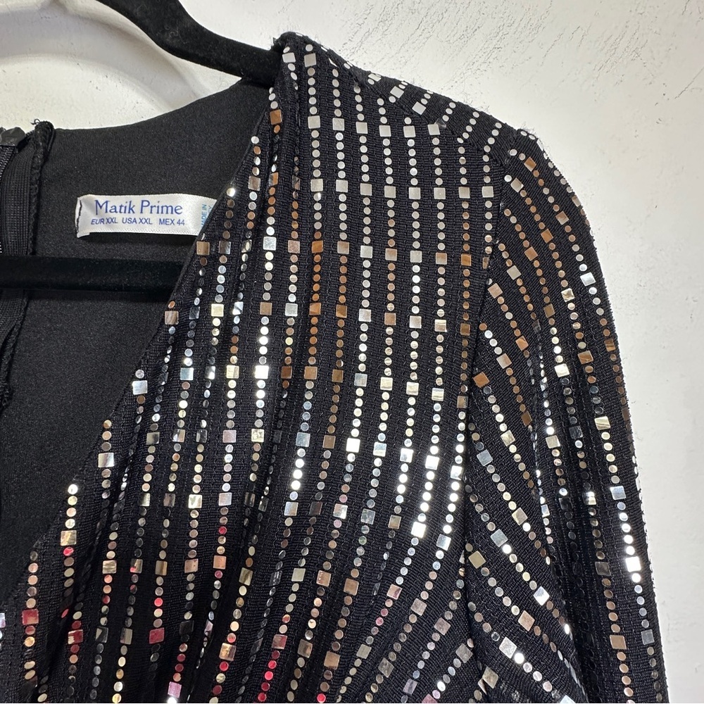 Black & Silver Embellished Faux Wrap Midi Dress Long Sleeve Shimmer Party Dress - Picture 4 of 14